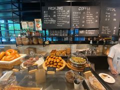 面包甜点陈列柜-麦田工坊(月湖店)