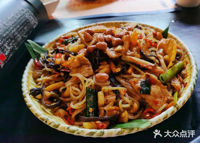 老表记广西宵夜螺蛳鸭脚煲(西大店)图片