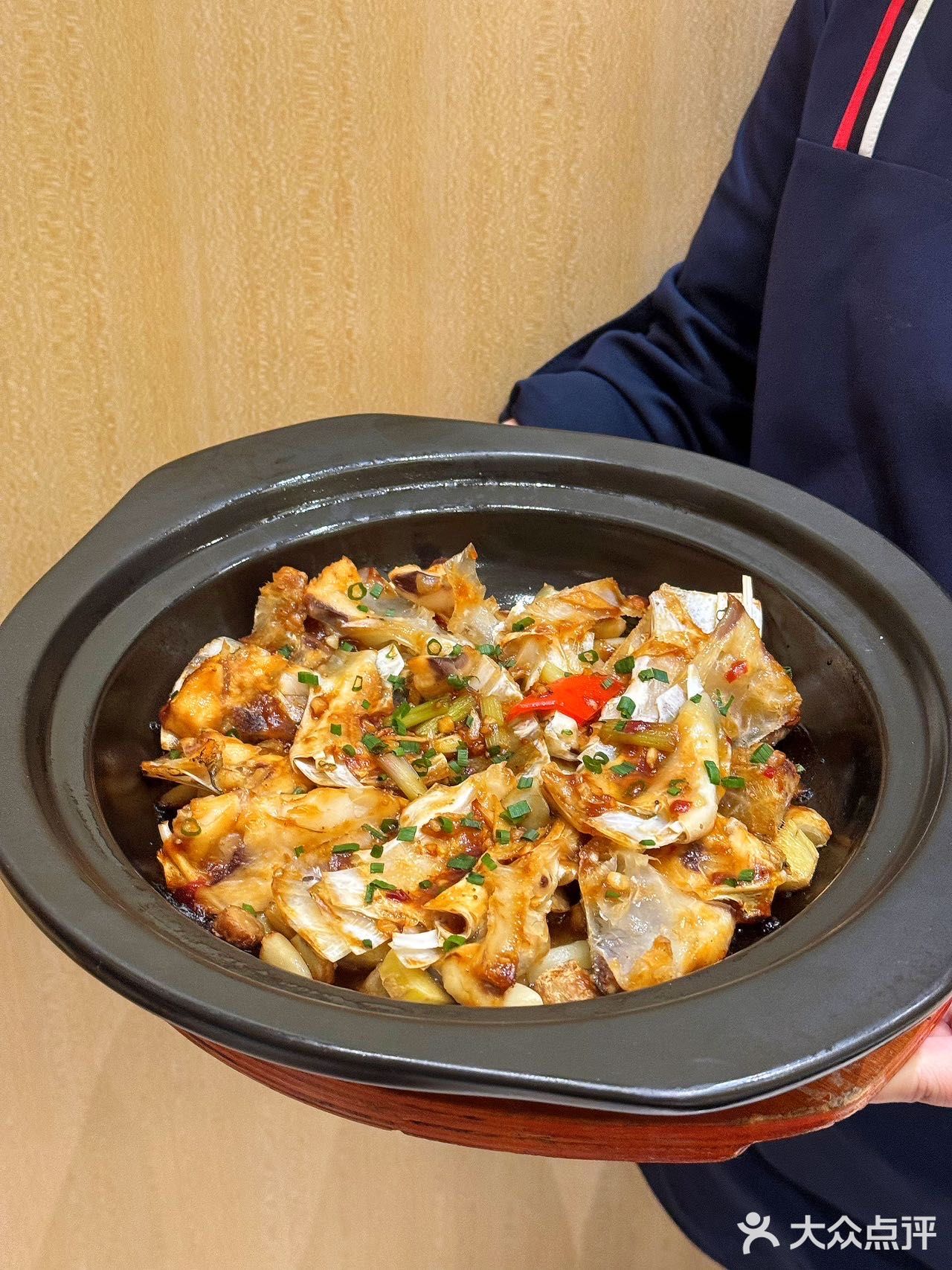 去顺德太远，来这家吃粤菜吧 