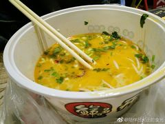 -市府路小吃城(民俗文化广场锦苑店)