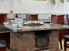 -粘豆包柴火铁锅炖
