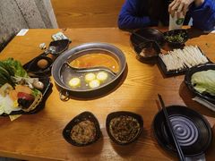 -呷哺呷哺(普陀乐购真北店)