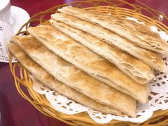 -李连贵熏肉美食酒楼(东市商贸店)