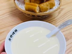 无糖豆浆-弄堂咪道-饭香·面香·馄饨香(汇锦广场店)