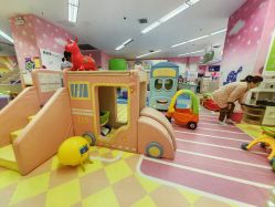 -孩子王童乐园(青岛万达店)