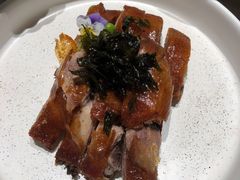花茶香薰甜皮鸭-渔语鱼新川菜Bistro(万象天地店)