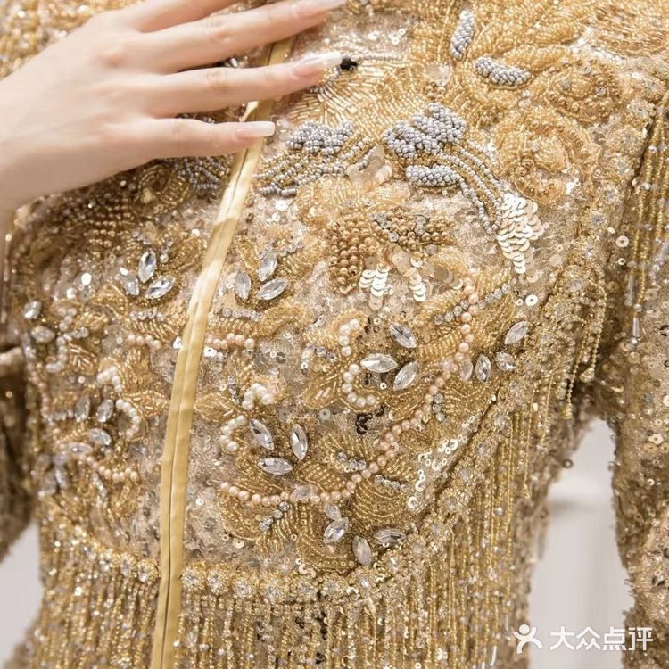 绝美金色秀禾服|婆婆妈妈都赞不绝口