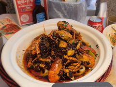 -肥肥虾庄·金牌油焖大虾(汉口城市广场店)