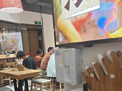 -魔都三兄弟酸辣粉·蘸卤炸串(虹桥万科店)