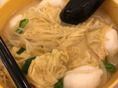 -谭仔云南米线(粉岭车站路店)