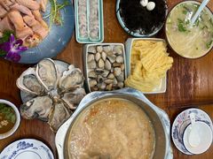 -老何家后安粉·糟粕醋海鲜火锅(三亚湾椰梦长廊店)