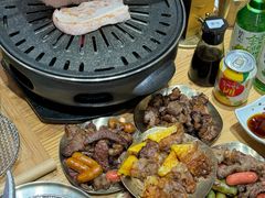 -青瓦餐厅·生鱼片·韩园烤肉(西塔店)