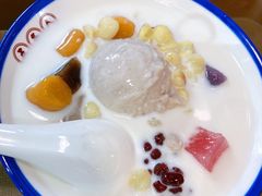 椰汁芋泥五宝斋-五条人糖水铺(武林总店)