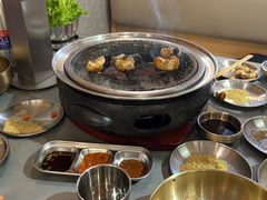 -围炉肉舍•炭烤活鳗•丹东海鲜烤肉(步行街店)