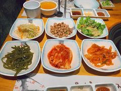 -唯成•韩国炭火烤肉 유성고기