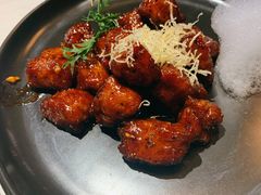 红酒泡沫牛仔粒-荟廷·晶萃(陆家嘴尚悦湾店)