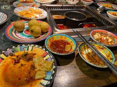 -老牌坊云南鱼豆花火锅(哈西万达店)