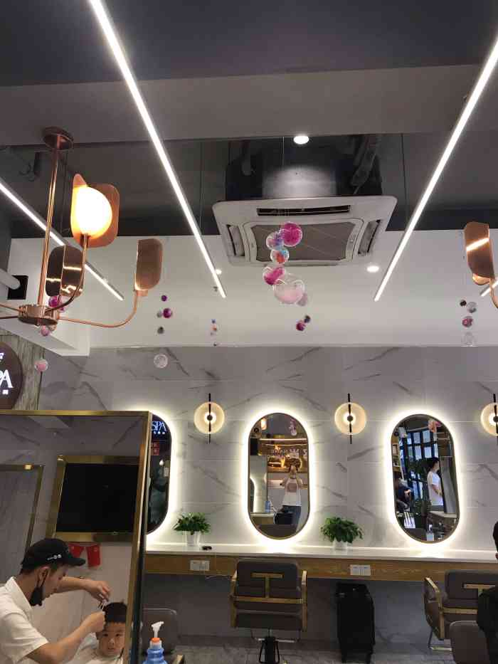 名尚美容养生顾问-"【项目】染发这个店就在我们楼下,今天过.