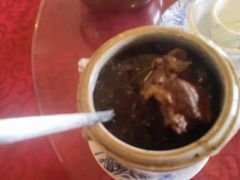 黑蒜炖龙骨汤-清水湖度假村(罗浮山美食地标店)