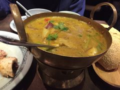 -大头虾越式风味餐厅(光明广场店)