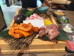 -香猪坊韩国烤肉专属门店(魏公村店)