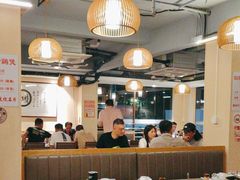 -胡须佬鸡煲四季火锅店(石厦西村直营店)