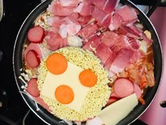 -炙韩料理·部队锅专门店