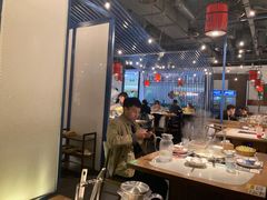 -尚尚仙·酸汤猪手·猪肚鸡火锅(华联万柳购物中心店)