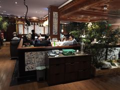 -八府香鸭·啫啫煲(华山路店)