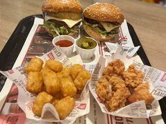 -The Habit Burger Grill 哈比特汉堡(复兴soho店)