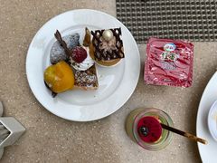 -亮马河饭店翠雅咖啡厅