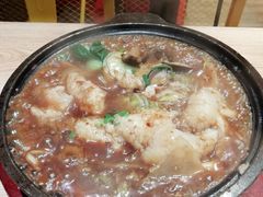 独具酱心-囍筷乐喜辣屋小鸡小鱼石锅煲(万达店)