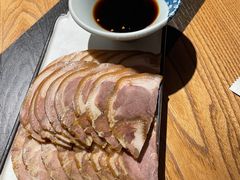 三少酱肘子-娄三少春饼·烤鸭(合生汇购物中心店)