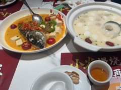 -鑫小城故事·藕汤·家常菜(台北一路总店)