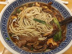 -沪西老弄堂面馆(定西路店)