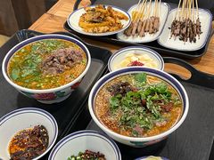 -云阿蛮云南生烫牛肉米线(奉贤路店)