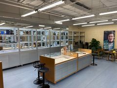-无奔眼镜·蔡司·依视路授权店(马家堡店)