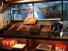 面包甜点陈列柜-福满我家大碗厨·湘菜(上海大厦店)