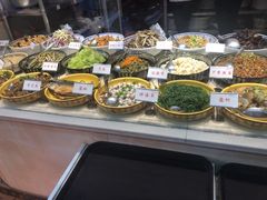 -谊荣海鲜大牌档(石湖店)