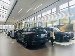 -上海宝信宝马4S店