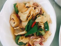 葱爆鱿鱼-三姐妹·海鲜大排档