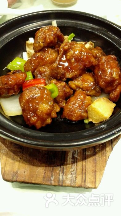 大咀港式茶餐厅(荟聚购物中心西红门店)三杯鸡煲图片 - 第16214张