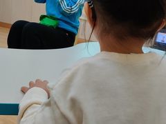 -红黄蓝成长中心(公益西桥校区)