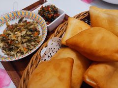 -巴特餐饮6加1音乐餐吧·新疆菜