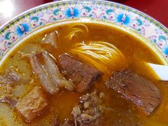 半筋半肉面-金杨拉面王小吃面馆·牛三宝面·红烧牛肉粉