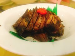 -山明水秀大饭店