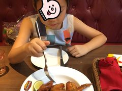 -拉亚汉堡经典餐厅(商城路店)