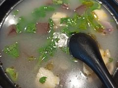 -小杨生煎(金山百联购物中心3楼店)