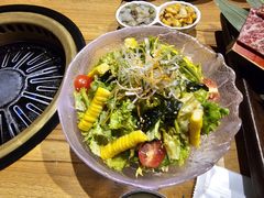 炼瓦家色拉-炼火烤肉店