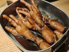 弄堂里的卤鸡爪-弄堂里·寻味杭州(湖滨银泰in77C区店)